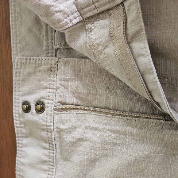 L.L.Bean Petite Sz 12 Tan Short Skirt, Zipper and 2 Snap Closure w 6 Pockets - Picture 9 of 12